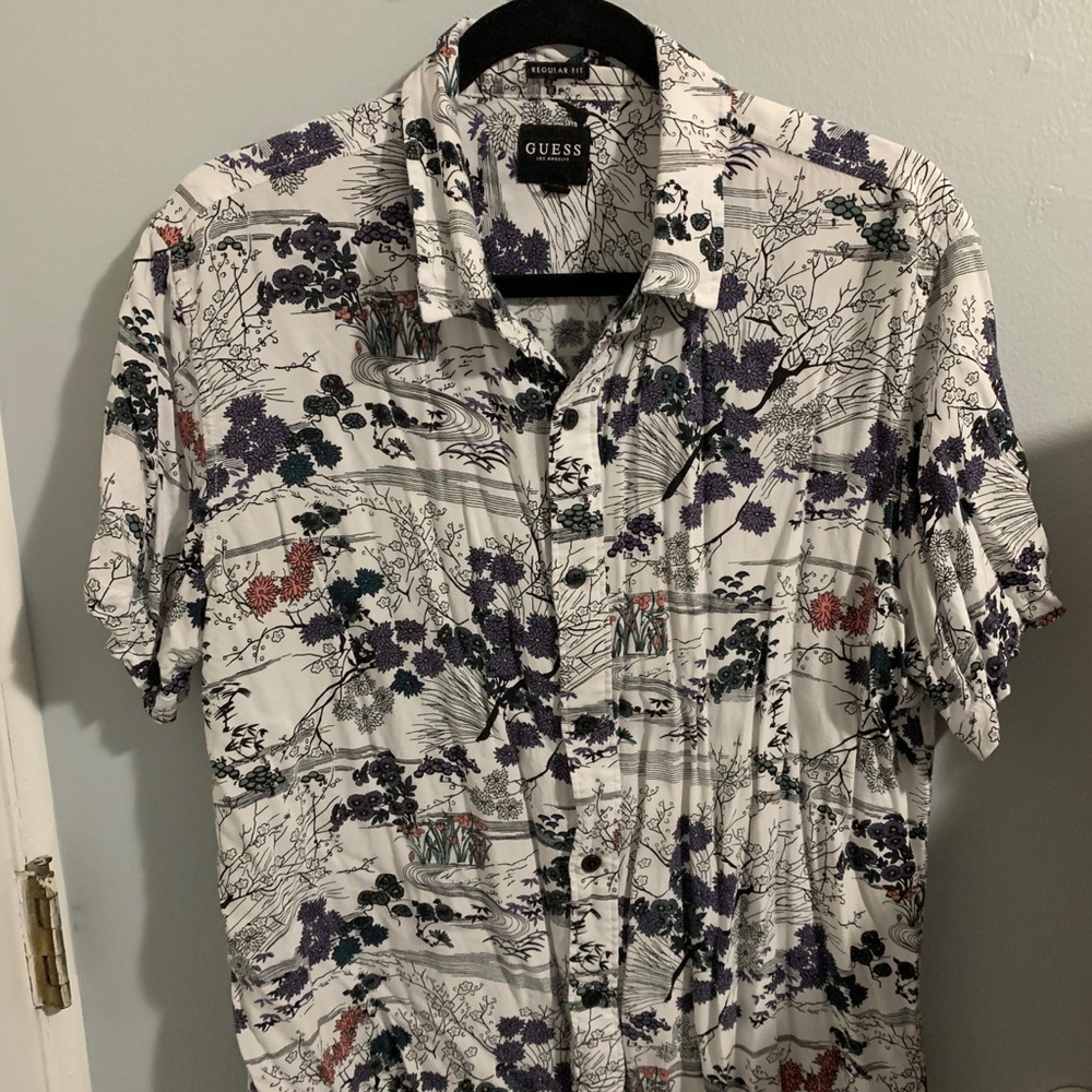GUESS Men’s Short Sleeve Button-Up